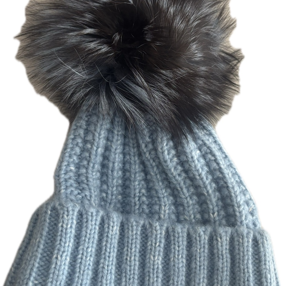 Cozy Knit Pom-Pom Beanie - blue